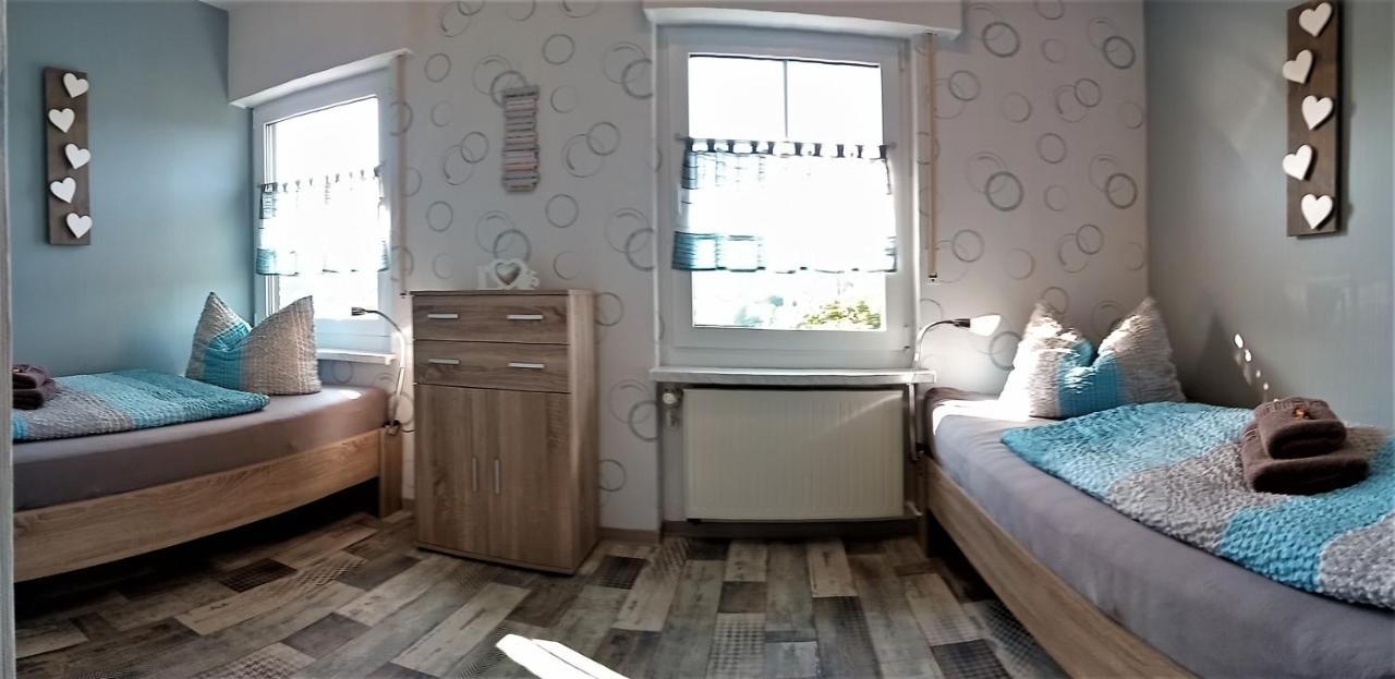 Seeblick-Ferienwohnung Im "Ferienhaus Agger-Blick" Mit Traumhafter Sonnen-Terrasse, Sauna, E-Kamin & Kajak Gummersbach Eksteriør bilde
