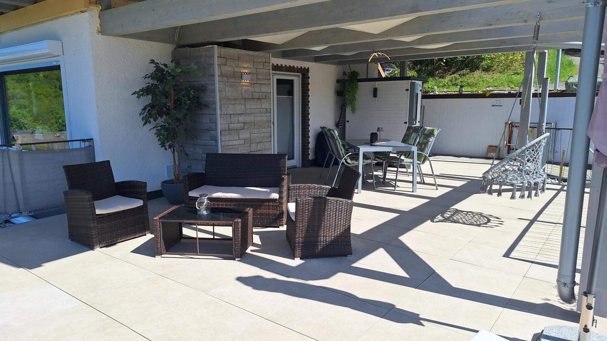 Seeblick-Ferienwohnung Im "Ferienhaus Agger-Blick" Mit Traumhafter Sonnen-Terrasse, Sauna, E-Kamin & Kajak Gummersbach Eksteriør bilde